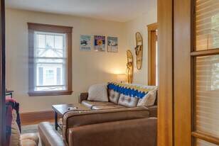 Building Photo - 26 Donnybrook Rd