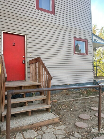 Building Photo - 803 E Kiowa St