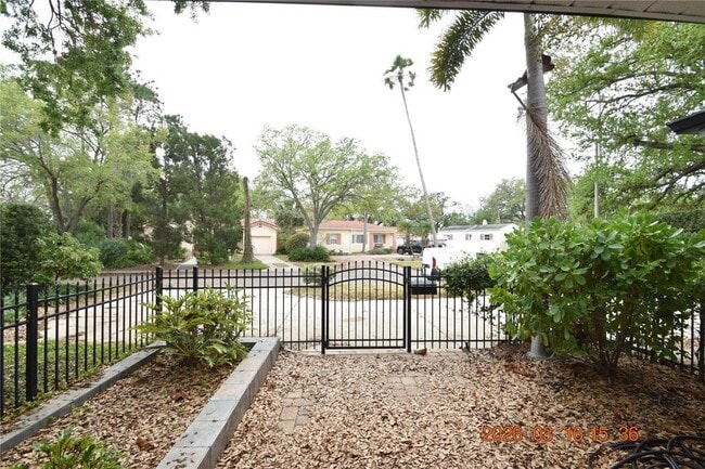 Building Photo - 571 Luzon Ave