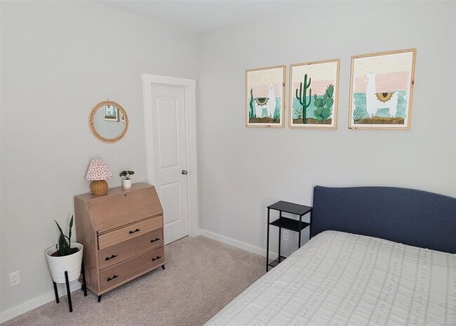 Building Photo - 821 Hedgefield Way