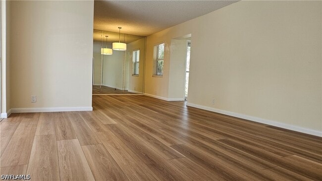 Building Photo - 301 6th Ave S