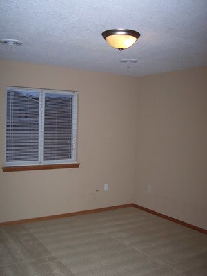 Building Photo - 514 Highland Ridge Dr