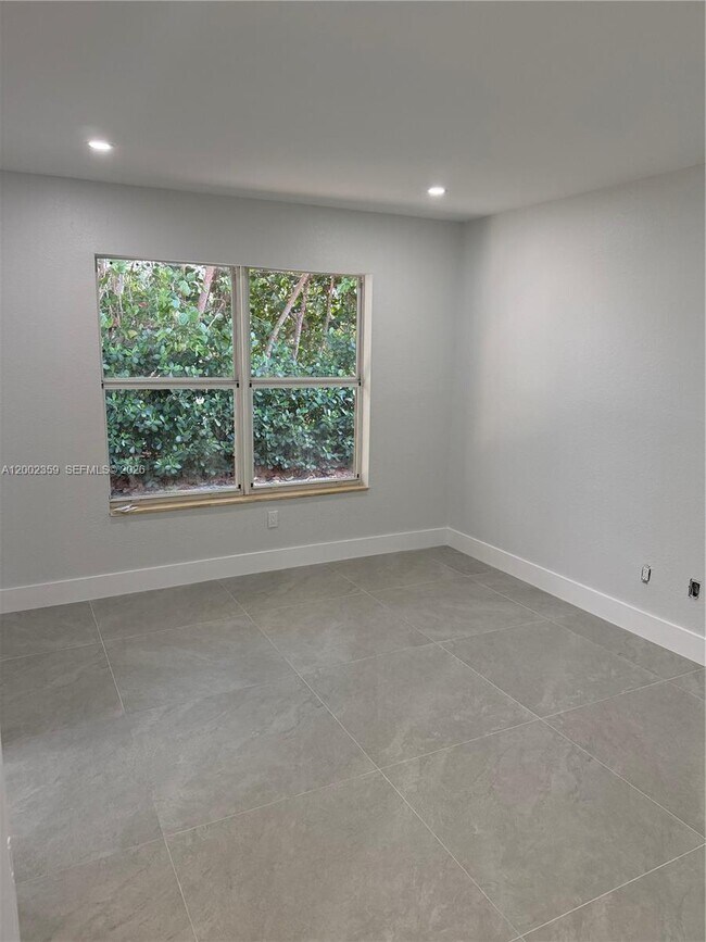 Building Photo - 7608 NW 38th Ct