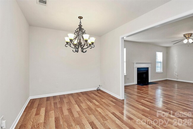 Building Photo - 2134 Cindy Creek Ln