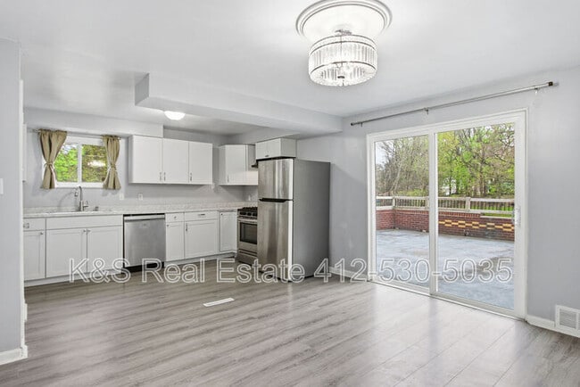 Building Photo - 9608 Frankstown Rd