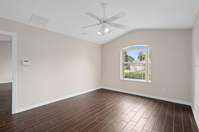 Building Photo - 1056 Princeton Dr