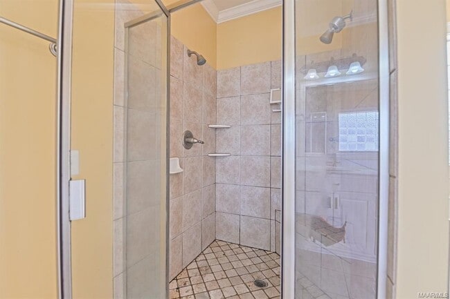 Building Photo - 8318 Chadburn Way