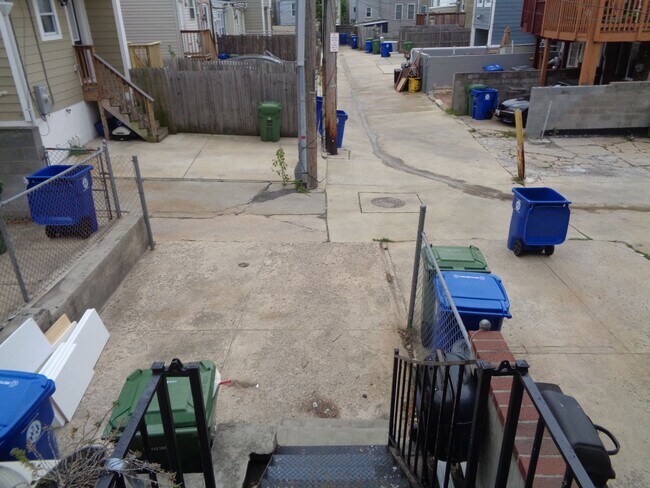 Building Photo - 2913 Fait Ave