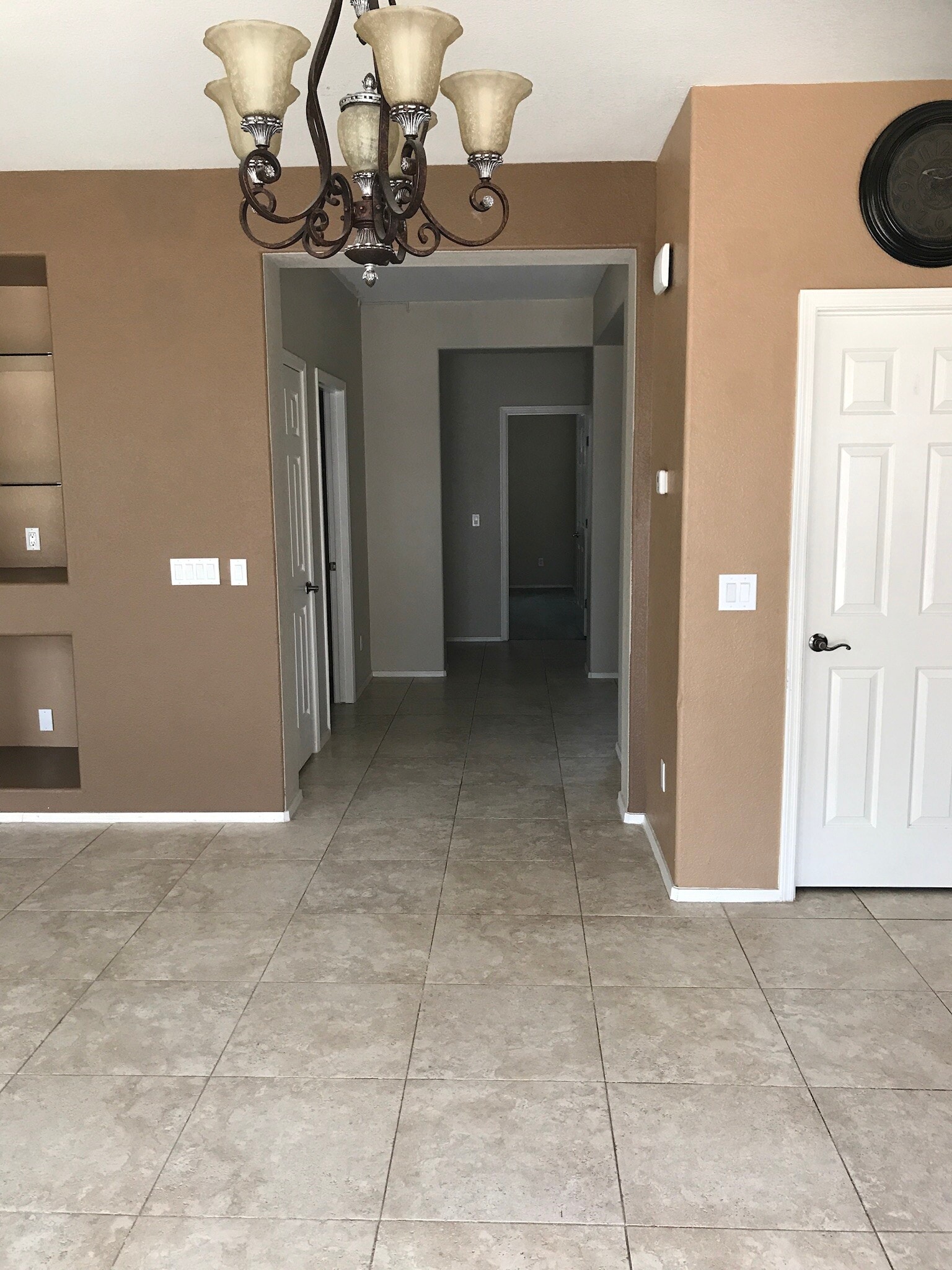 Building Photo - 18686 E Mockingbird Dr