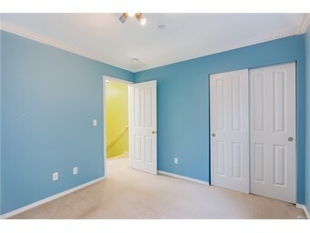 Building Photo - This Home Pops with Color!!