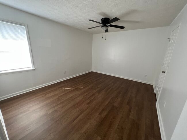Building Photo - 2403 Cragstone Ct