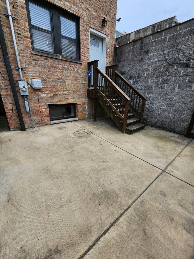 Building Photo - 4420 S Berkeley Ave