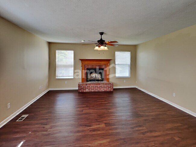 Building Photo - 7799 Cobblesprings Dr