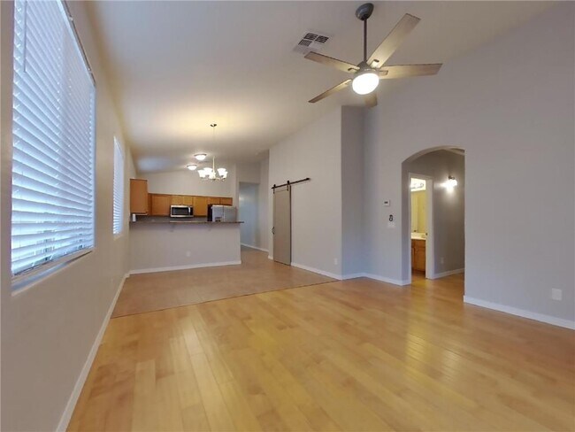 Building Photo - 220 W 102nd St