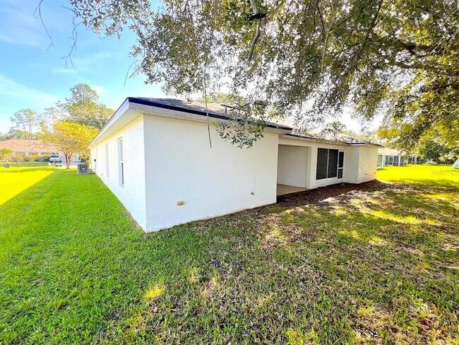 Building Photo - 41 Eton Ln