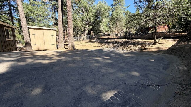 Building Photo - 52830 Pine Cove Rd