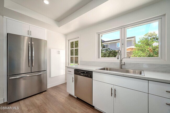 Building Photo - 1623 Elmsford Pl