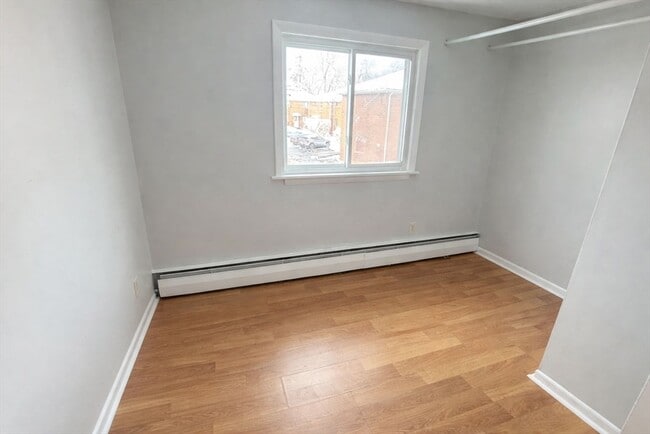 Building Photo - 39 Bishop Dr