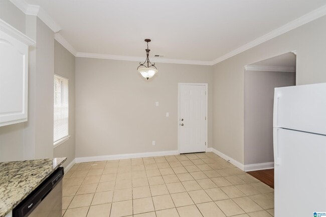 Building Photo - 1232 Riverford Dr