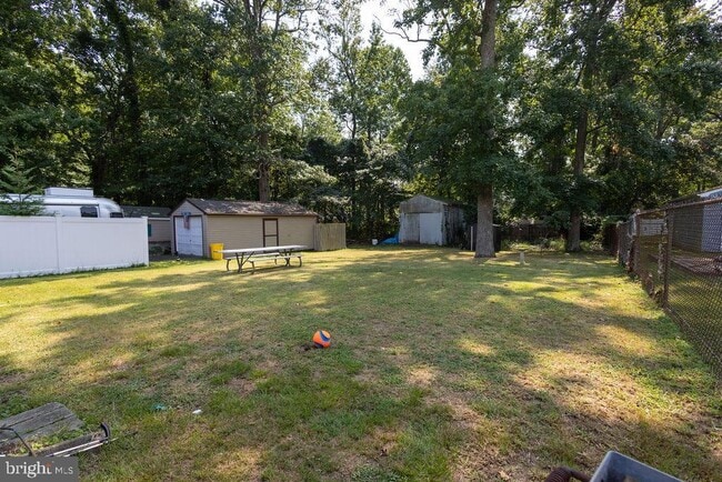 Building Photo - 1319 Forest Dr
