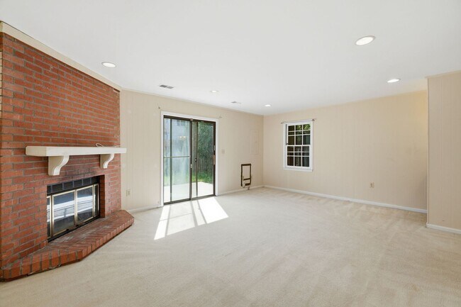 Building Photo - 6012 Crown Royal Cir