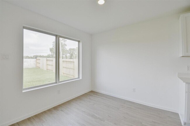 Building Photo - 18566 Cepagatti Dr