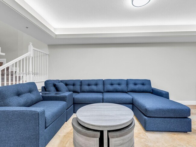 Building Photo - 2051 SE 3rd St