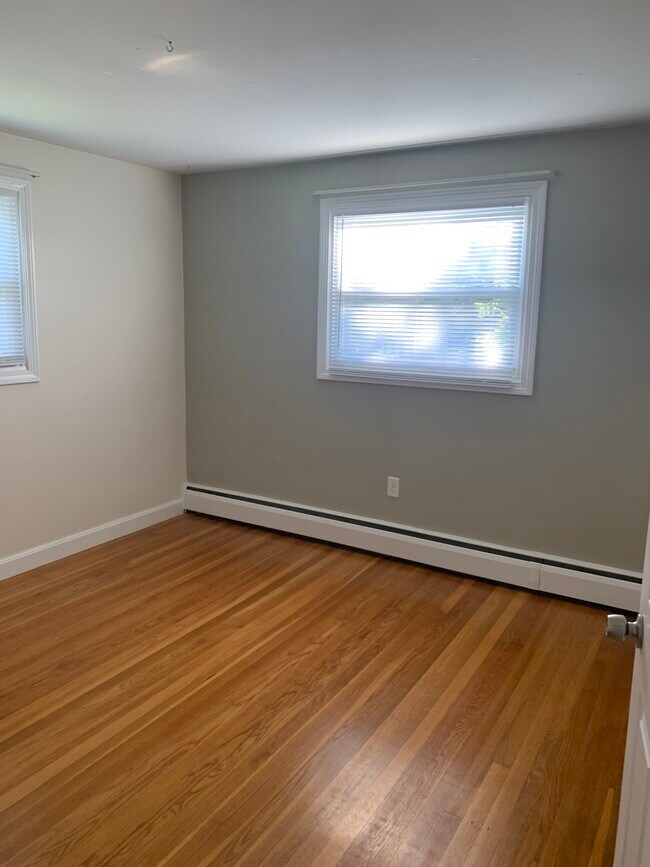 Building Photo - 75 Pershing St