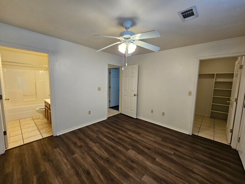 Building Photo - 1859 Brazil Ave