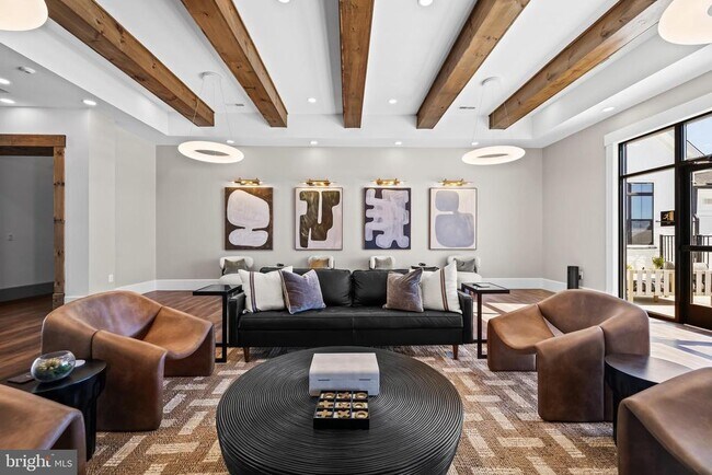 Building Photo - 3000 Larkwood Cir