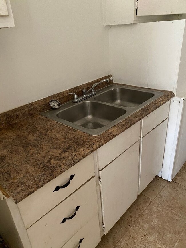 Building Photo - Contact Tonya Choate 501-388-8794