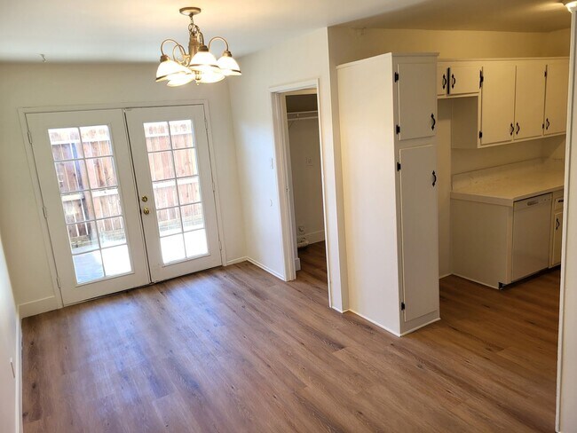 Building Photo - 3351 E Andy St