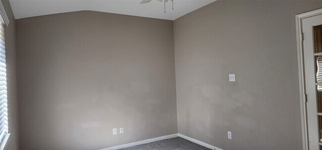 Building Photo - 22907 Lily Creek Dr