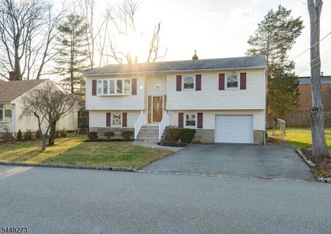 Building Photo - 17 Longport Rd