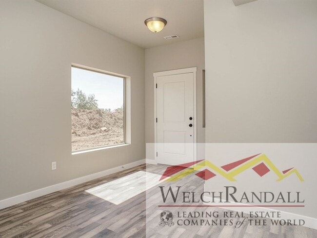 Building Photo - 3 bed 2.5 Bath Single-Family Home in Farmi...