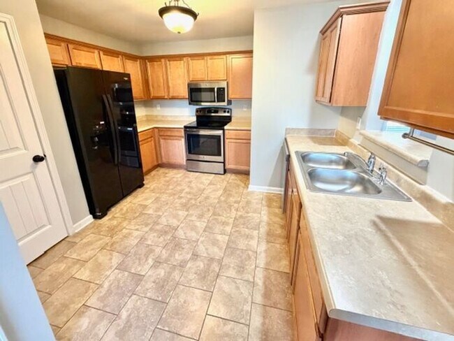 Building Photo - Move Accross Stateline For Better Schools. Now Leasing a 4 Bedroom2 Bath home in Olive Branch, MS