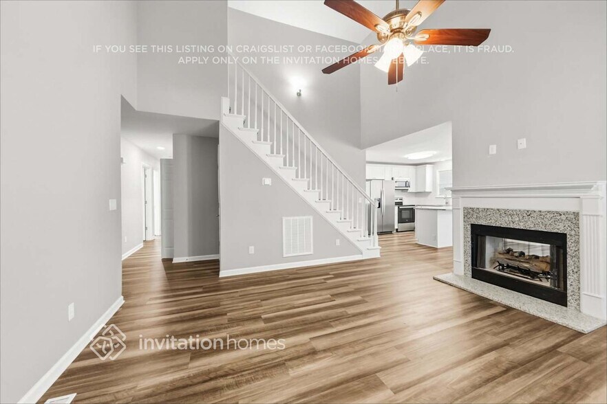Building Photo - 204 Zircon Ln