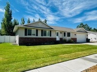 Building Photo - 3636 Vision Dr