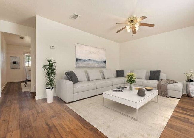 Building Photo - 2103 Aruba Calle