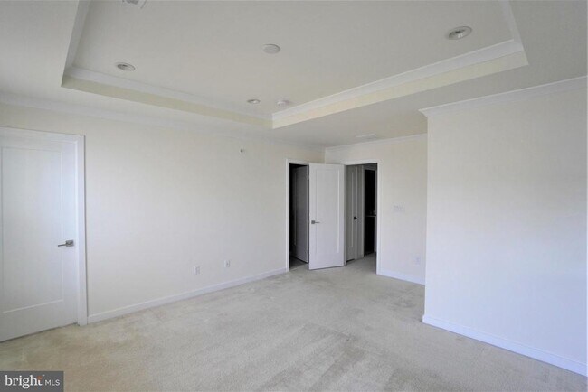 Building Photo - 13 Jessop Ln