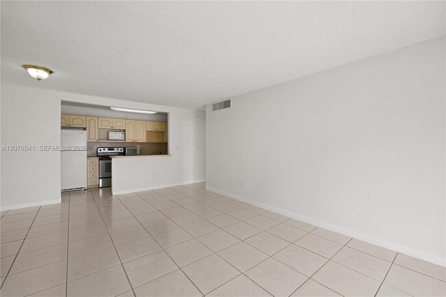 Building Photo - 4154 NW 79th Ave