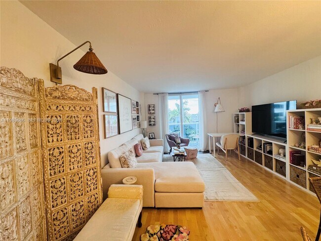 Building Photo - 7928 West Dr