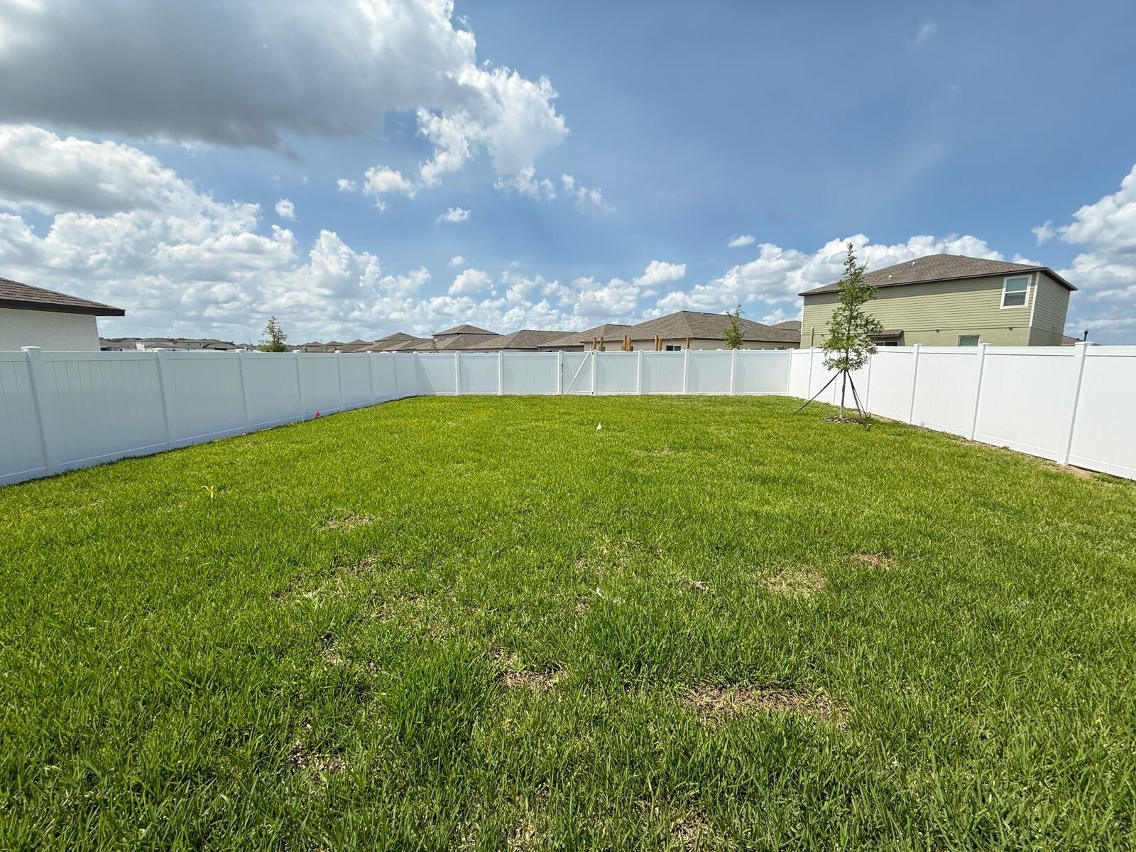 Building Photo - 2049 Albatross Nest Dr