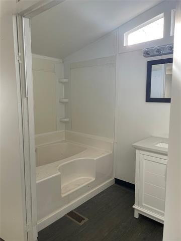 Building Photo - 102 Mendy Ln