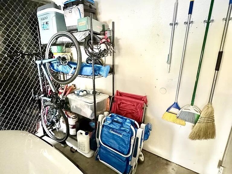 Building Photo - 4550 Bancroft St