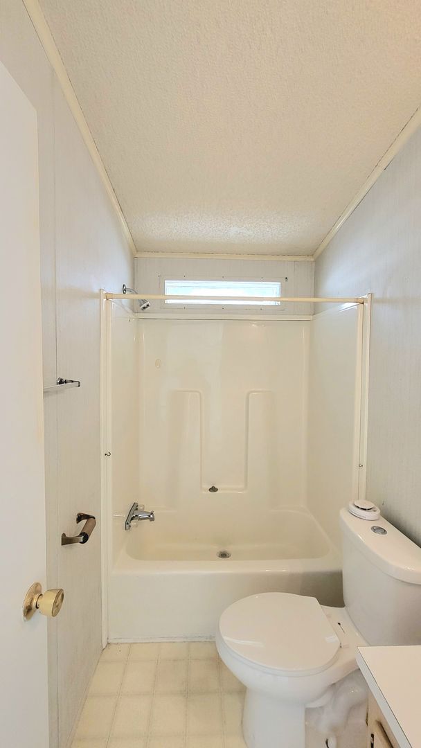 Building Photo - 521 Alaska Way