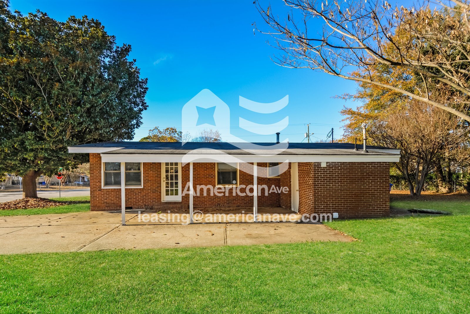 Building Photo - 741 Moriston Rd