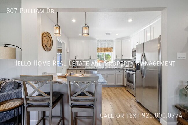 Building Photo - 807 Pulliam Dr