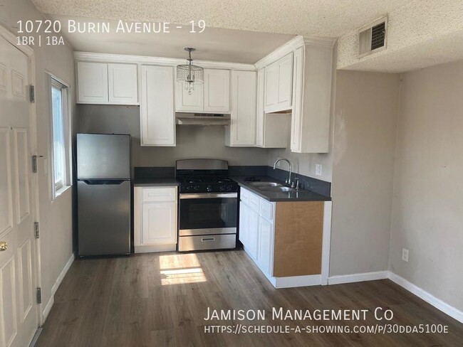 Building Photo - 10720 S Burin Ave