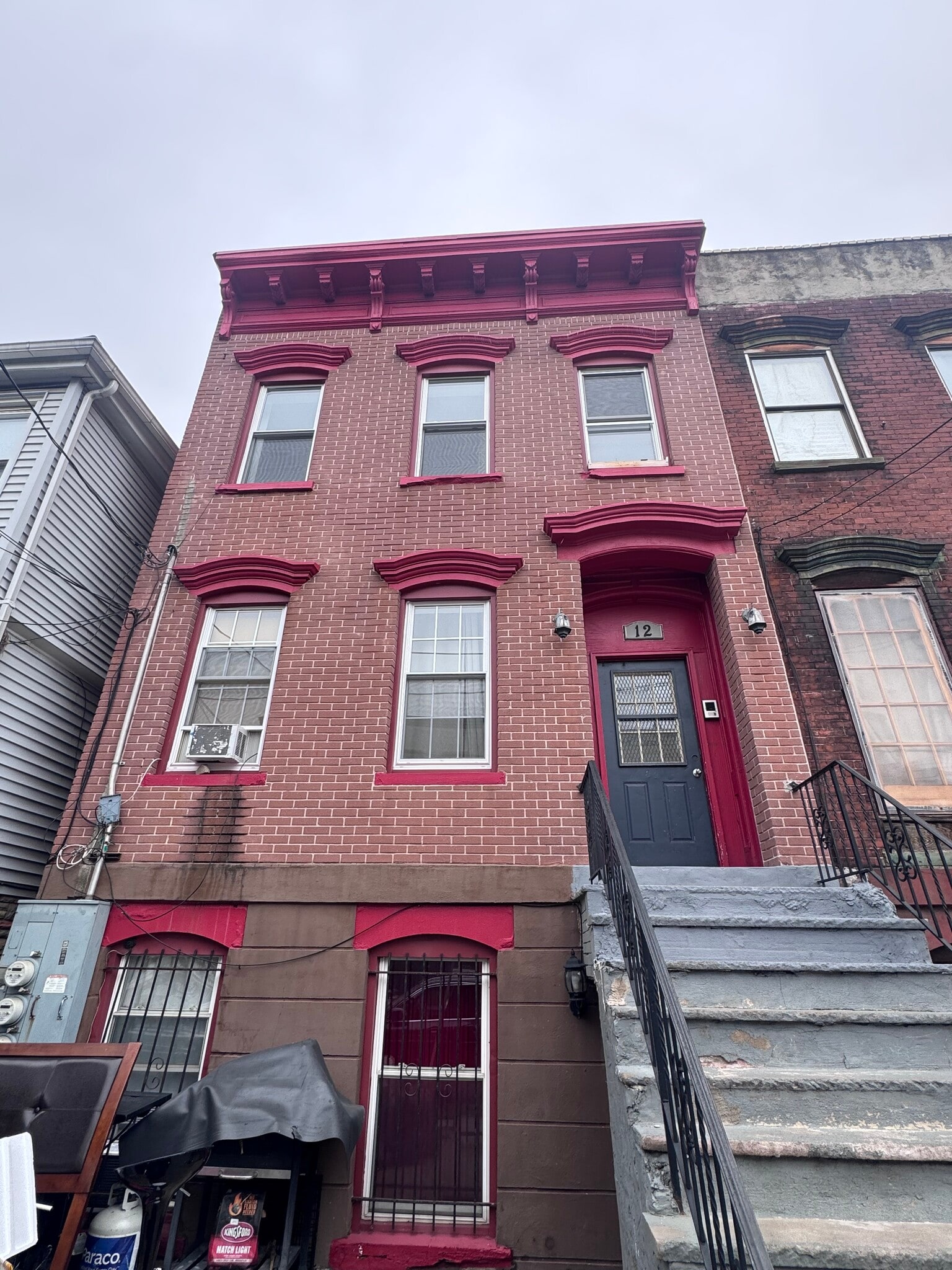 Building Photo - 12 Jewett Ave